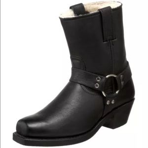 Frye harness 8R shearling lined boots.