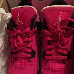 Girls Retro Jordans