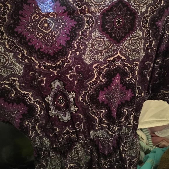 Paisley print tunic🌸 upper thigh length. - Picture 2 of 2