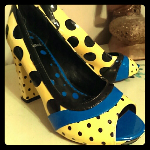 Not Rated WiLD heels!