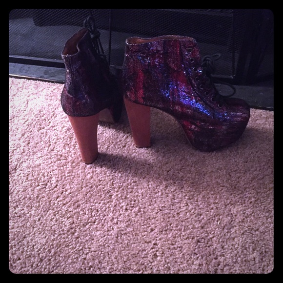 Ankle booties