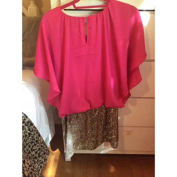 Hot pink dress with gold sequins - Picture 2 of 2