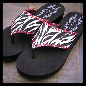 Roper Sandals