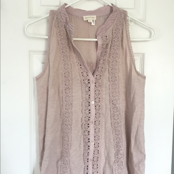 Anthropologie sleeveless button down top