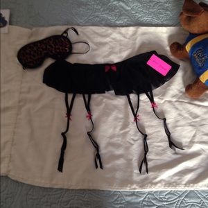 NWT Betsey Johnson Garter Size: M