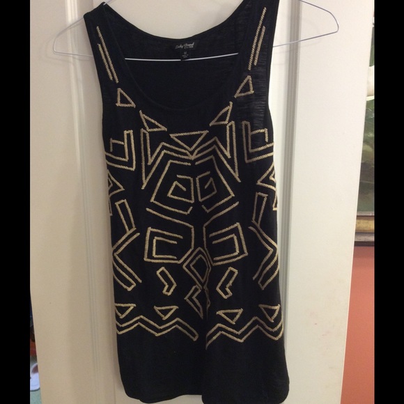 Super cute Lucky brand tank