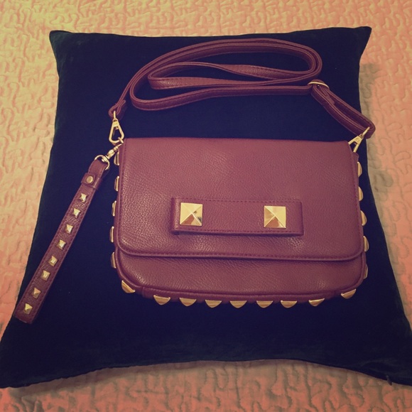 Street Wise Handbags - Street Level Crossbody Bag