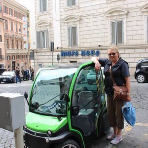 Meet your Posher, Denise