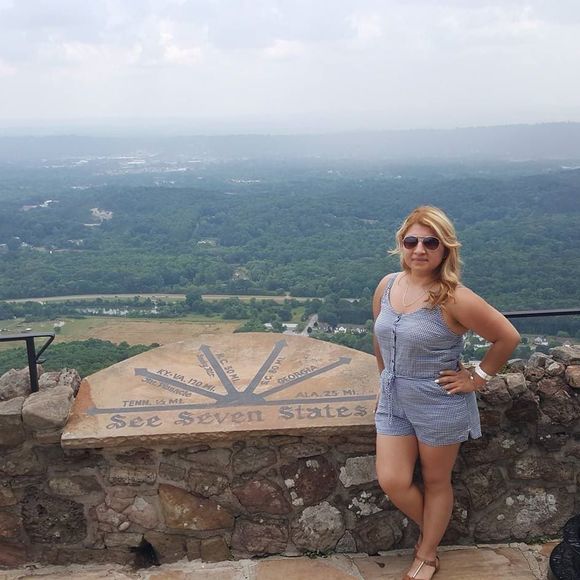 Meet your Posher, Mayra