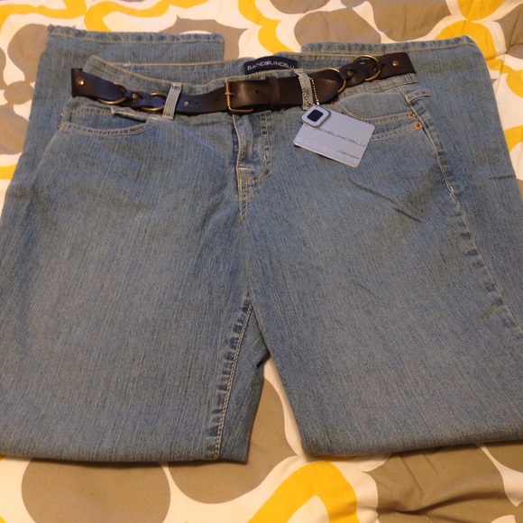 Bandolino Jeans final markdown 👙👖🌂👜