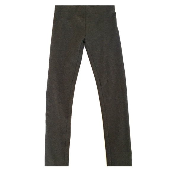 NWT Lou & Grey Essential Legging in Charcoal