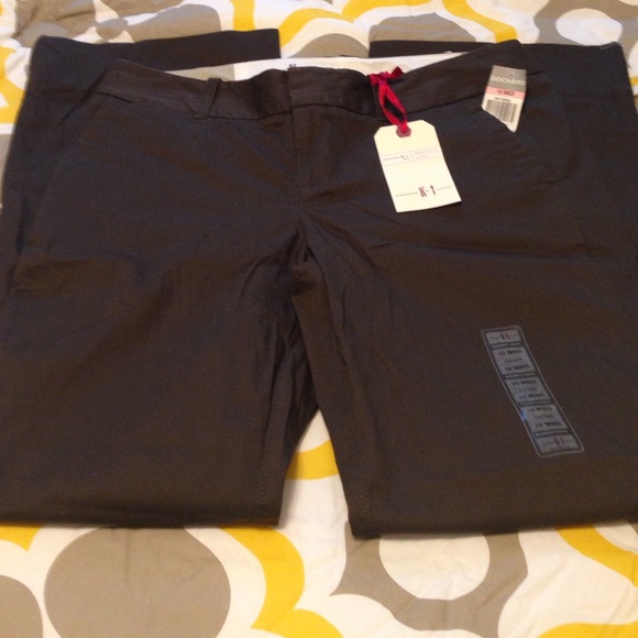 Dockers final markdown. 👖👠👜