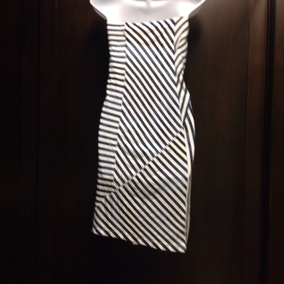 BCBG white and blue stripe strapless dress - Picture 2 of 4