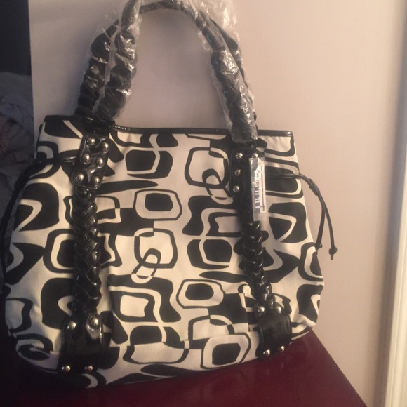 NWOT Black & Off-White Bag