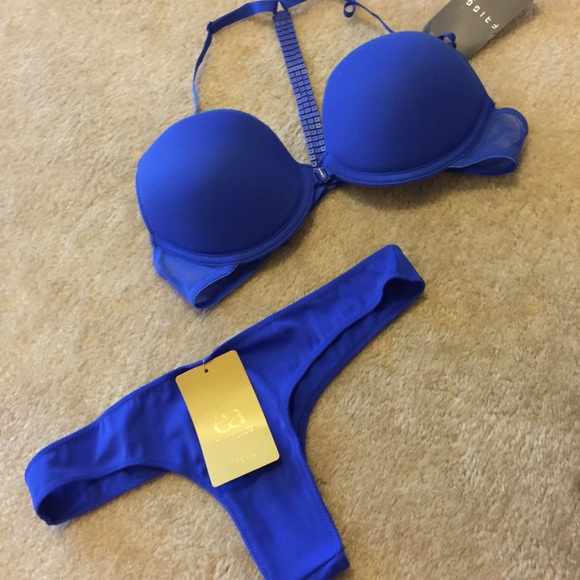 Ea Lingerie