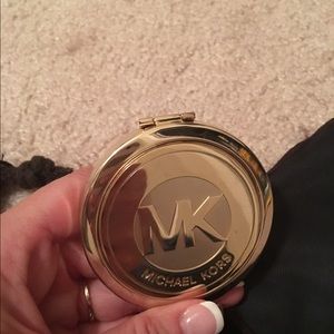 Micharl kits pocket mirror