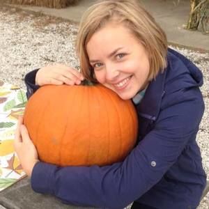 Meet your Posher, Eva