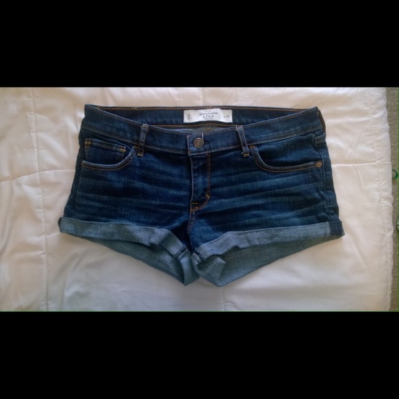 Abercrombie Jean shorts - Picture 1 of 2