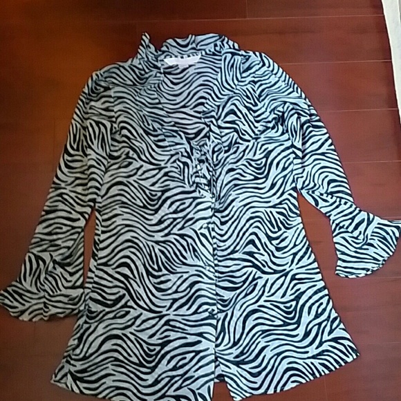 Victoria's Secret Sleep Shirt Pajama - Picture 4 of 4