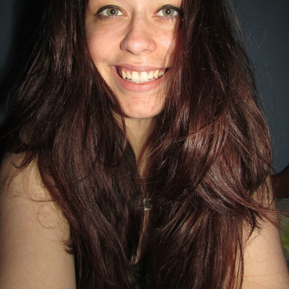 Meet your Posher, Ally - Picture 1 of 1