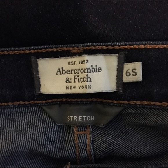 🚫SOLD🚫Abercrombie & Fitch Dark Wash Jeans - Picture 4 of 4