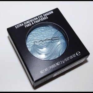 MAC Extra Dimension Eyeshadow Dimensional Blue