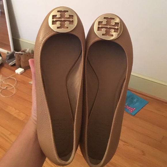 Authentic Tory burch Revas size 10