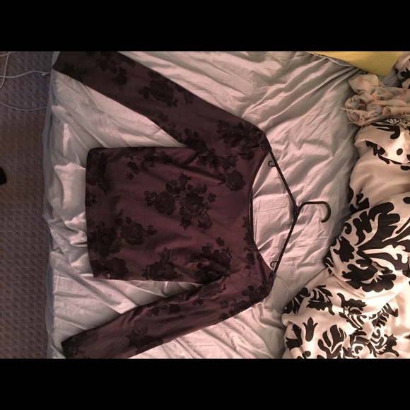 American Eagle Crop Top