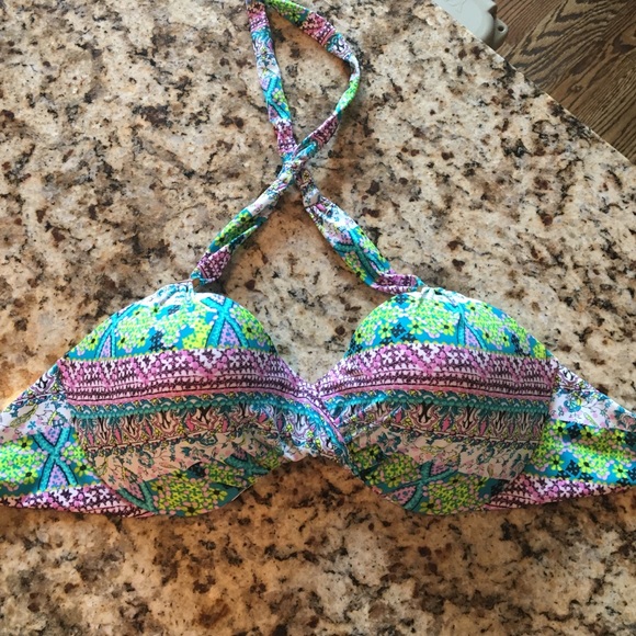 VS Unforgettable Demi 34DD