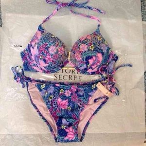 NWT Victoria's Secret bombshell bikini 34B M