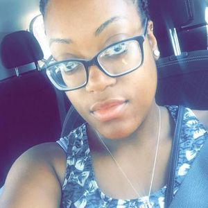 Meet your Posher, Genae