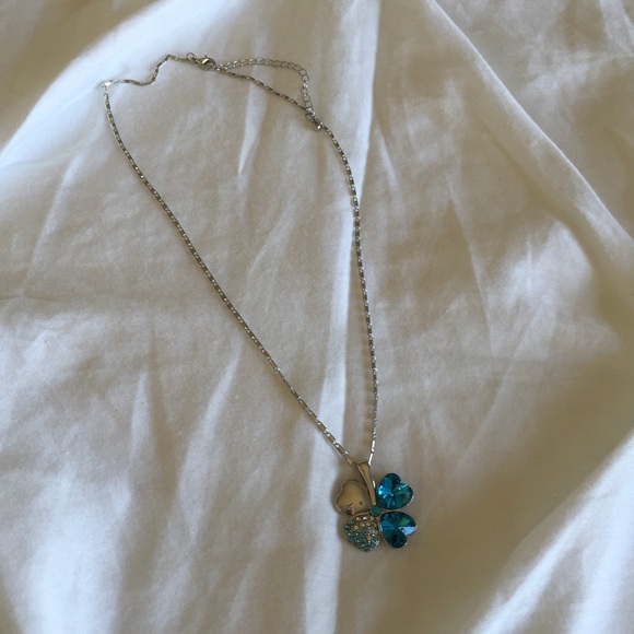 Sparkly necklace - Picture 2 of 4