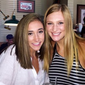 Meet your Posher, Moorea