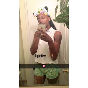 Meet your Posher, Pamela