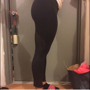 RARE Lulu time warp leggings