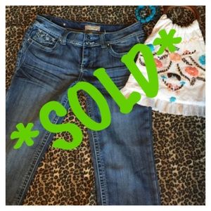 ❌❤️SOLD❌❤️Embellished Jean capris Sz. 13