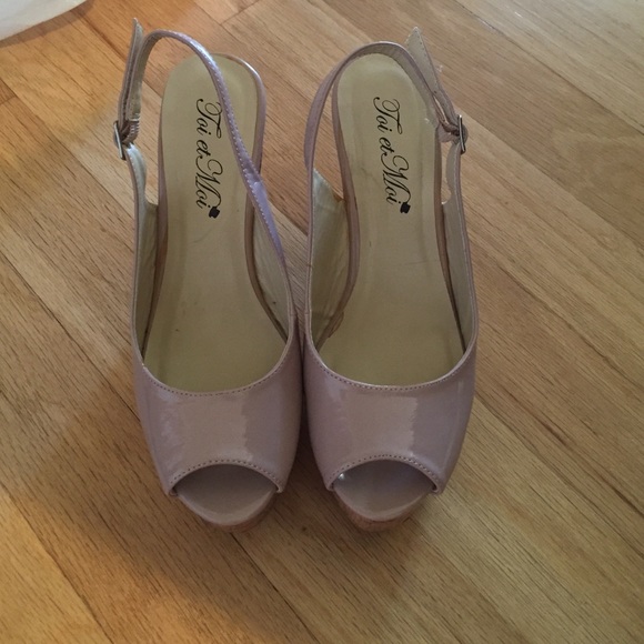 Cork wedges