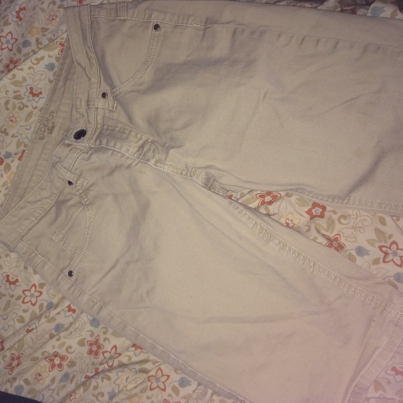 khaki shorts