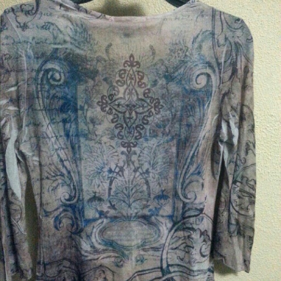 Soft Printed Blouse - Picture 2 of 4