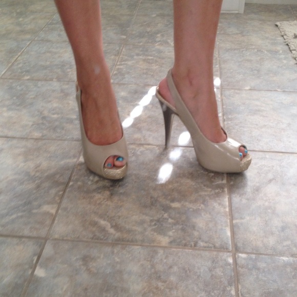 Gold glitter Steve Madden heels