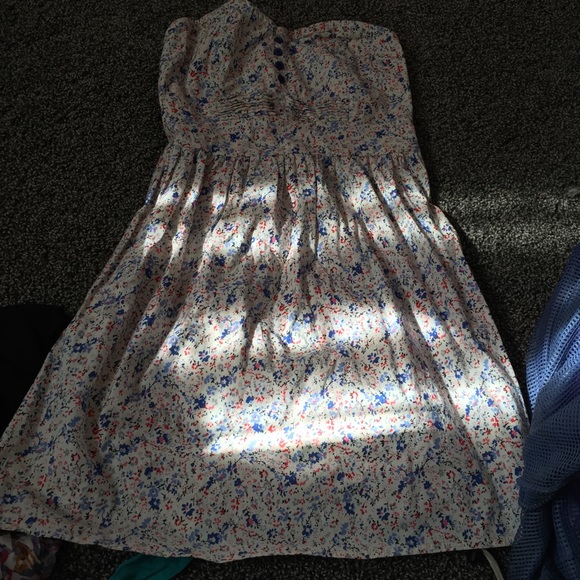 Strapless dress - Picture 3 of 3