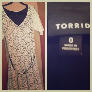NEW Lined lace dress