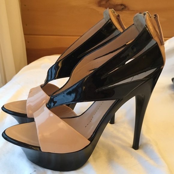 Giuseppe Zanotti black & nude patent leather heels