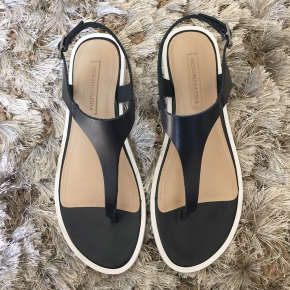 $108 BCBG MAXAZRIA thong sandal size 8 - Picture 2 of 4