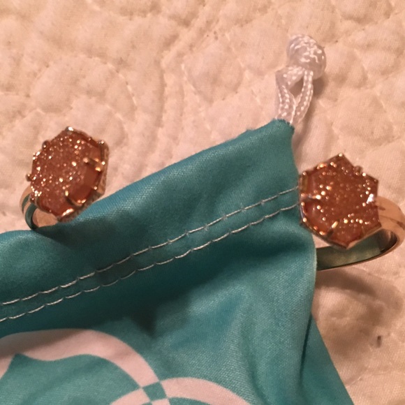 Kendra Scott Jewelry - Kendra Scott druzy rose gold bracelet. FINAL PRICE