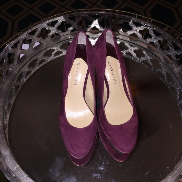 Suede Burgundy Heel - Picture 3 of 3