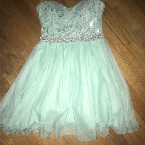Mint green formal/semi-formal dress