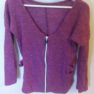 💕spring sale💕Light sweater selling by 5/1