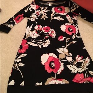 White House Black Market tunic. Size M. Like new.