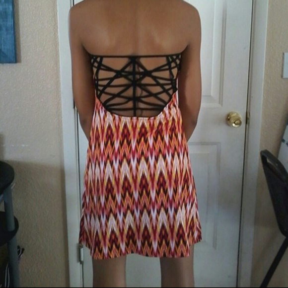 Strapless mini dress - Picture 2 of 4